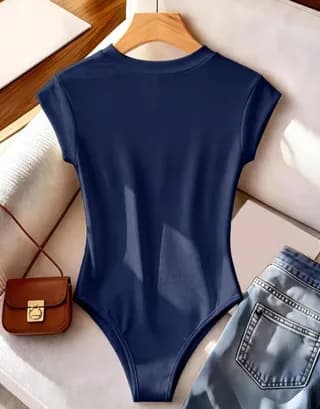 body de malla en cuello azul T-L 2